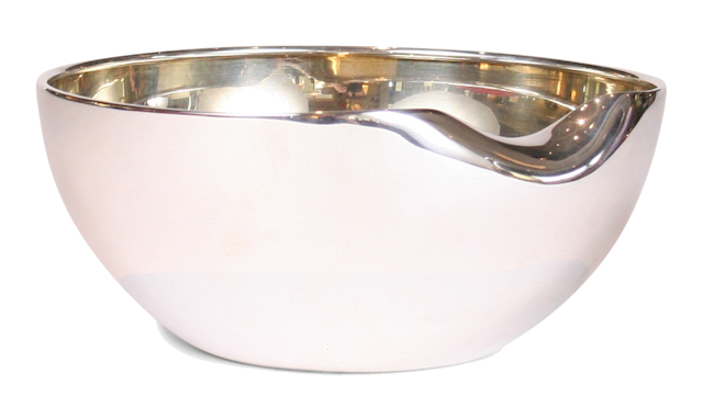Серебряная миска